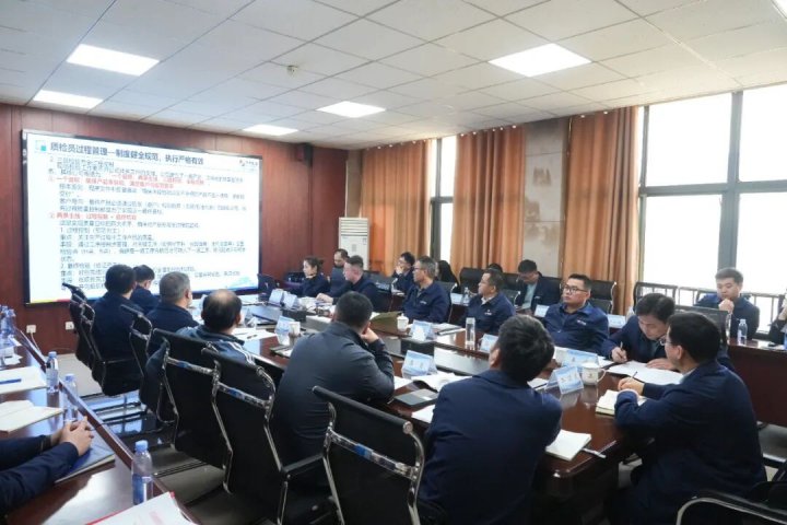 济宁能源集团举办制造业“三大员”管理上讲台活动现场评审会