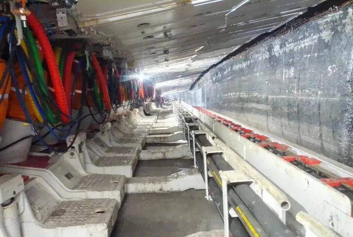 米兰体育开户-米兰体育平台
首个340米超长综采工作面试运转成功