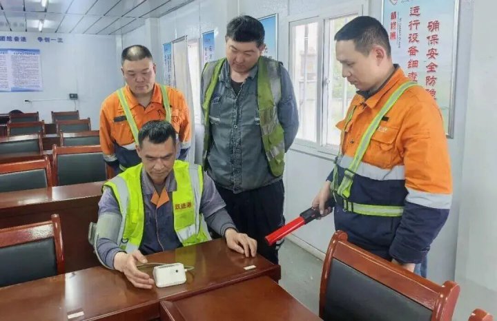 上班先“安检”！跃进港确保员工“上安全岗 安全上岗”