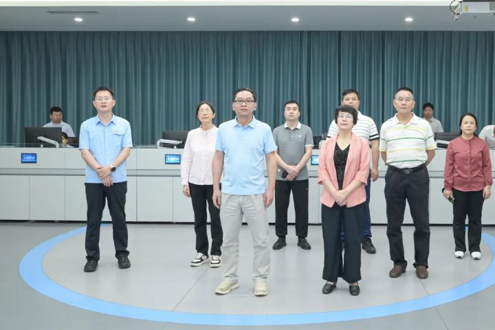 南宁市政协领导到米兰体育开户-米兰体育平台
参观调研